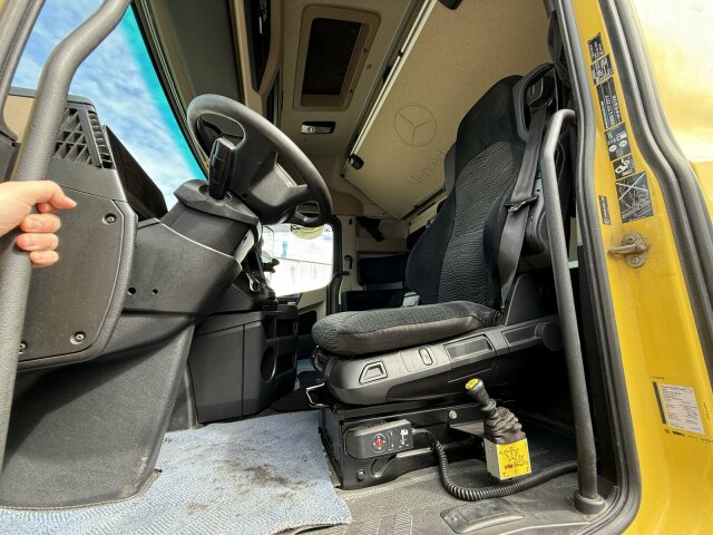 Mercedes-Benz ACTROS 1846 4x4 HAD Eur 6 Kipphydraulik Retarder - Vilkikas: foto 3 Mercedes-Benz ACTROS 1846 4x4 HAD Eur 6 Kipphydraulik Retarder - Vilkikas: foto 3