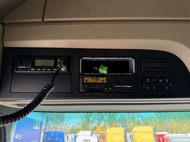 Mercedes-Benz ACTROS 1846 4x4 HAD Eur 6 Kipphydraulik Retarder - Vilkikas: foto 4 Mercedes-Benz ACTROS 1846 4x4 HAD Eur 6 Kipphydraulik Retarder - Vilkikas: foto 4