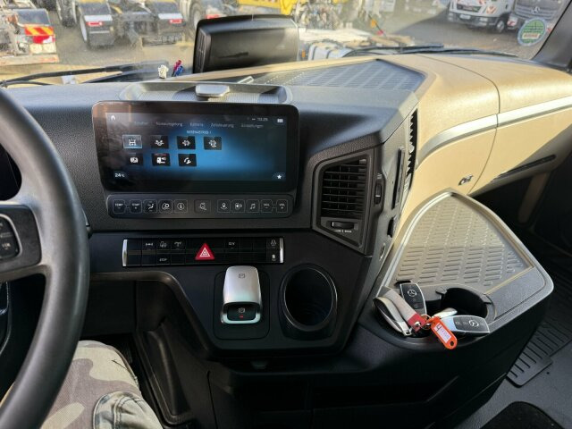 Mercedes-Benz ACTROS 1846 4x4 HAD Euro 6 Kipphydraulik - Vilkikas: foto 3 Mercedes-Benz ACTROS 1846 4x4 HAD Euro 6 Kipphydraulik - Vilkikas: foto 3