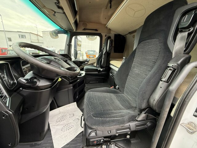 Mercedes-Benz Actros 1845 LS Sattelzugmaschine 4x2 - Vilkikas: foto 5 Mercedes-Benz Actros 1845 LS Sattelzugmaschine 4x2 - Vilkikas: foto 5