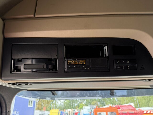 Mercedes-Benz Actros 1846 Euro 6 SZM Retarder - Vilkikas: foto 4 Mercedes-Benz Actros 1846 Euro 6 SZM Retarder - Vilkikas: foto 4