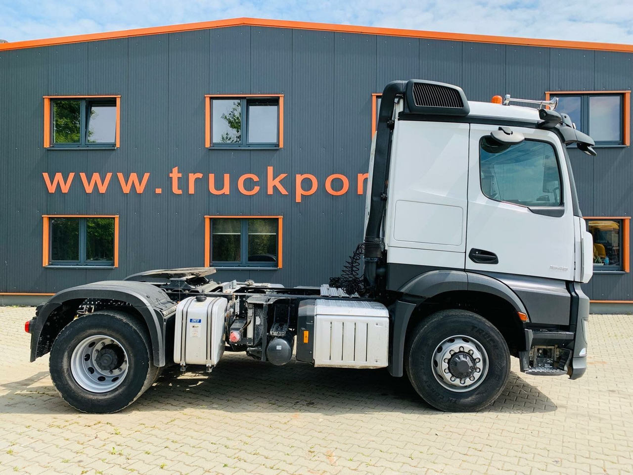 Mercedes-Benz Arocs 1846 LS 4x4 HAD *Kipphyd. Euro6 Blatt/Luft - Vilkikas: foto 5 Mercedes-Benz Arocs 1846 LS 4x4 HAD *Kipphyd. Euro6 Blatt/Luft - Vilkikas: foto 5
