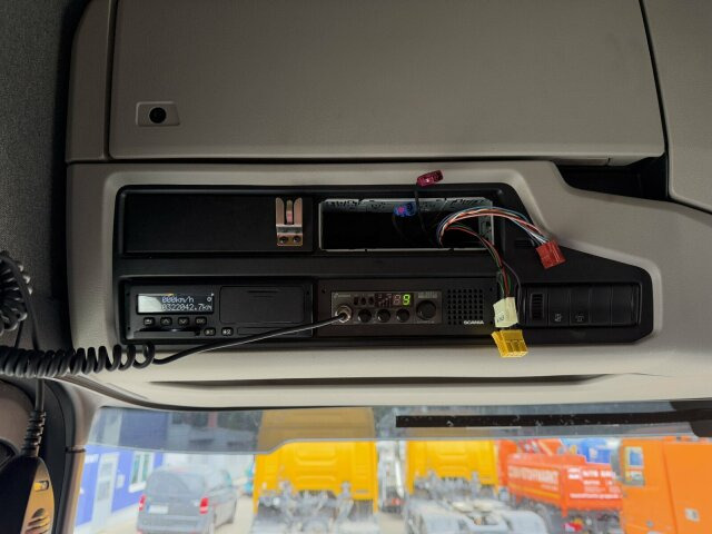 Scania G450 XT 4x4 Euro 6 SZM Kipphydraulik Blatt/ Luft - Vilkikas: foto 4 Scania G450 XT 4x4 Euro 6 SZM Kipphydraulik Blatt/ Luft - Vilkikas: foto 4