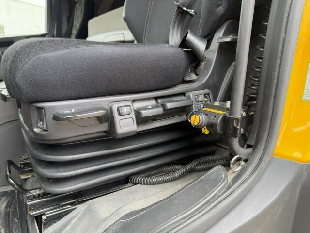 Scania G450 XT 4x4 Euro 6 SZM Kipphydraulik Blatt/ Luft - Vilkikas: foto 5 Scania G450 XT 4x4 Euro 6 SZM Kipphydraulik Blatt/ Luft - Vilkikas: foto 5