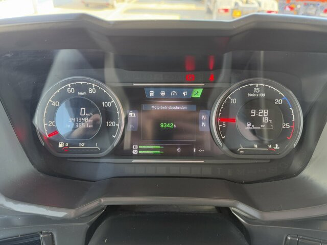 Scania G450 XT 4x4 Euro 6 SZM Kipphydraulik Blatt/ Luft - Vilkikas: foto 2 Scania G450 XT 4x4 Euro 6 SZM Kipphydraulik Blatt/ Luft - Vilkikas: foto 2