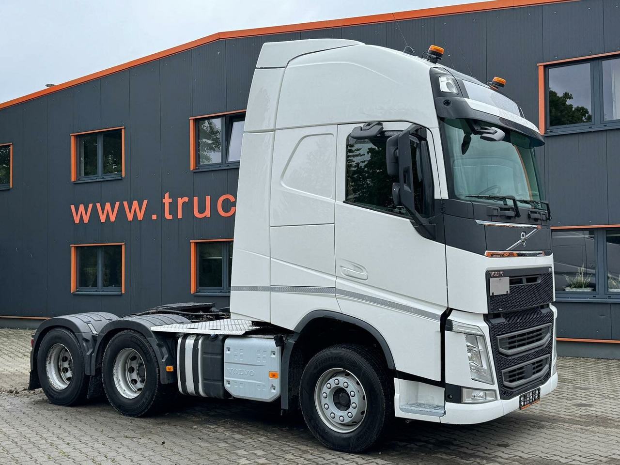 Volvo FH 540 6x4 EURO6 SZM - Vilkikas: foto 1 Volvo FH 540 6x4 EURO6 SZM - Vilkikas: foto 1