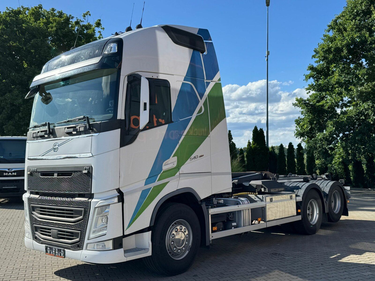 Volvo FH 540 6x2 Abrollkipper MEILLER RK 26.67 - Hook-lift sunkvežimis: foto 2 Volvo FH 540 6x2 Abrollkipper MEILLER RK 26.67 - Hook-lift sunkvežimis: foto 2