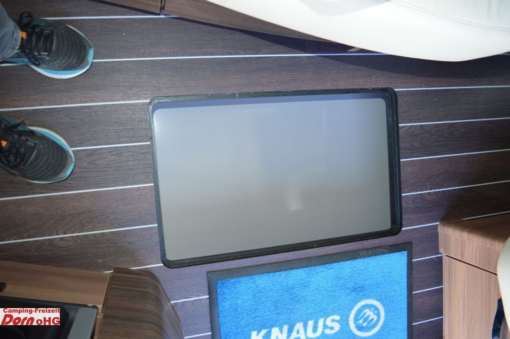 Integruotas kemperis Knaus Sun I 700 LEG Automatik/180 PS: foto 23