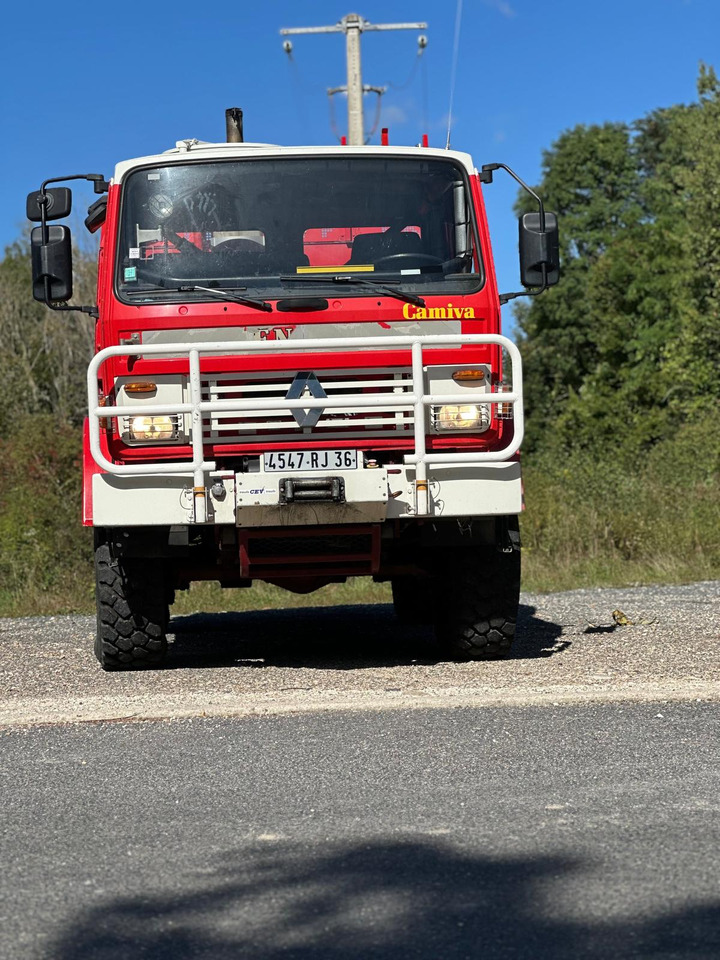 RENAULT M180 - Gaisrinė mašina: foto 1 RENAULT M180 - Gaisrinė mašina: foto 1