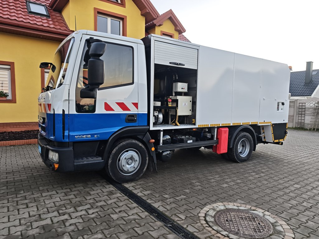 IVECO Eurocargo + IRIDE BIN WASHER CLEANER RHodέla Containerreiniger - Šiukšliavežis: foto 3 IVECO Eurocargo + IRIDE BIN WASHER CLEANER RHodέla Containerreiniger - Šiukšliavežis: foto 3