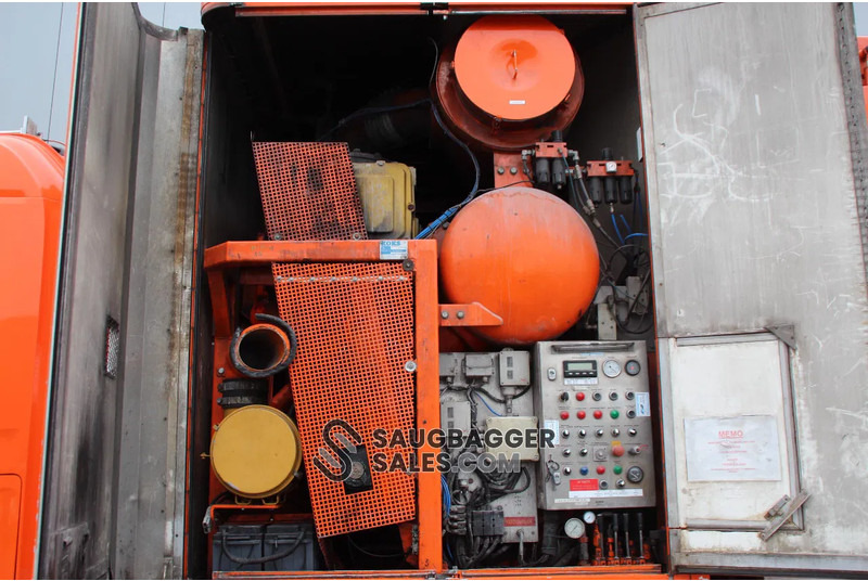 Scania R520 V8 KOKS MegaVac Loader 8000 Evo – Dry material unit lizingą Scania R520 V8 KOKS MegaVac Loader 8000 Evo – Dry material unit: foto 11