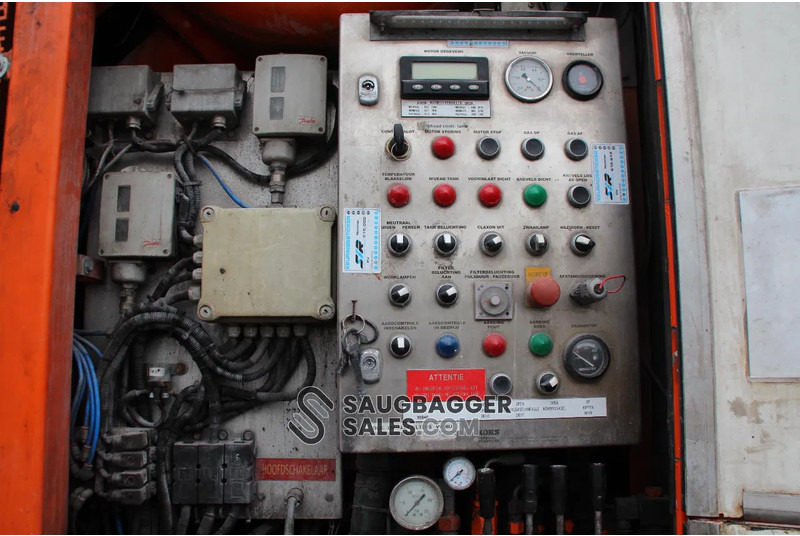 Scania R520 V8 KOKS MegaVac Loader 8000 Evo – Dry material unit lizingą Scania R520 V8 KOKS MegaVac Loader 8000 Evo – Dry material unit: foto 12