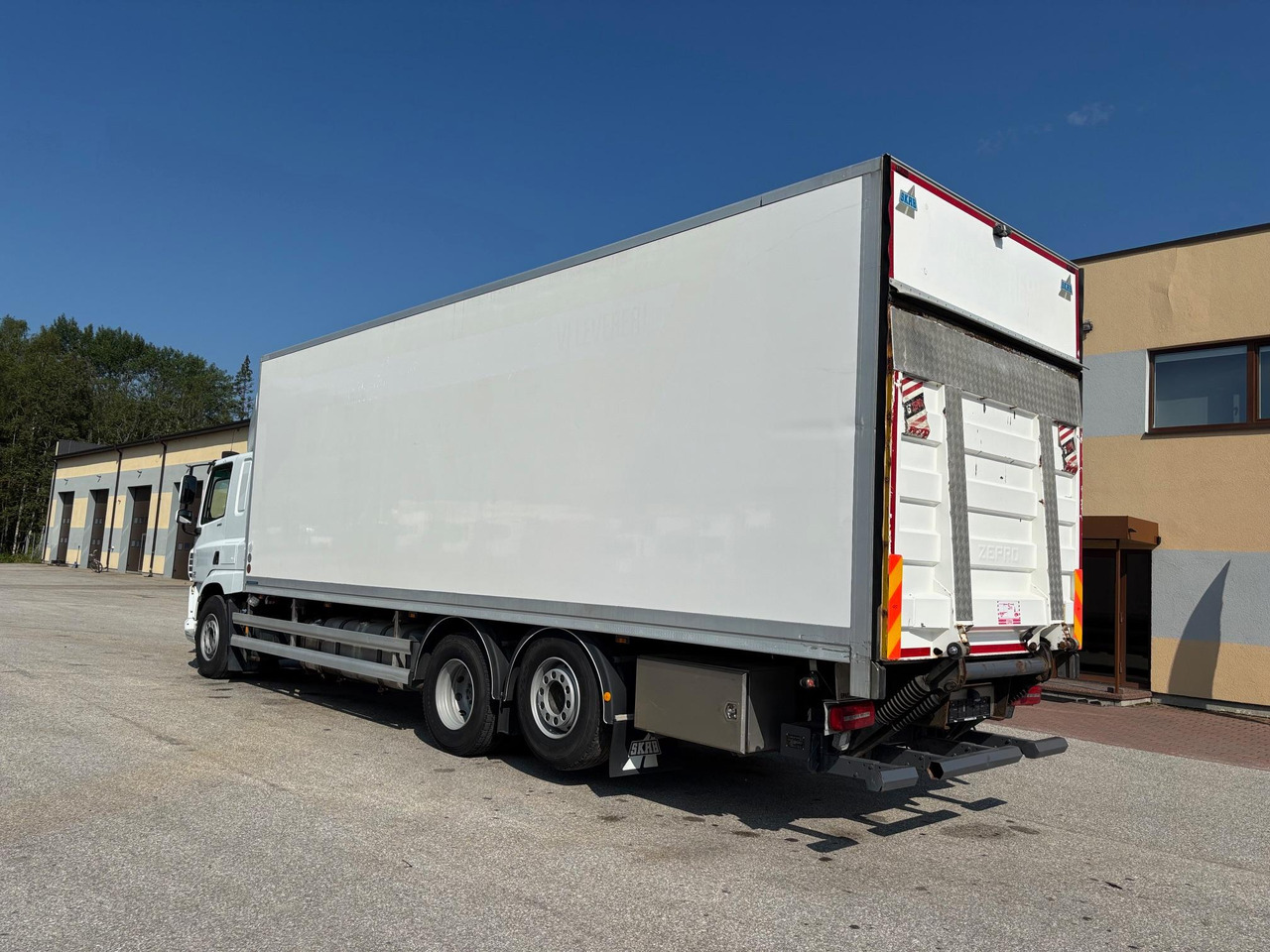 DAF CF440 - Refrižeratorius sunkvežimis: foto 5 DAF CF440 - Refrižeratorius sunkvežimis: foto 5