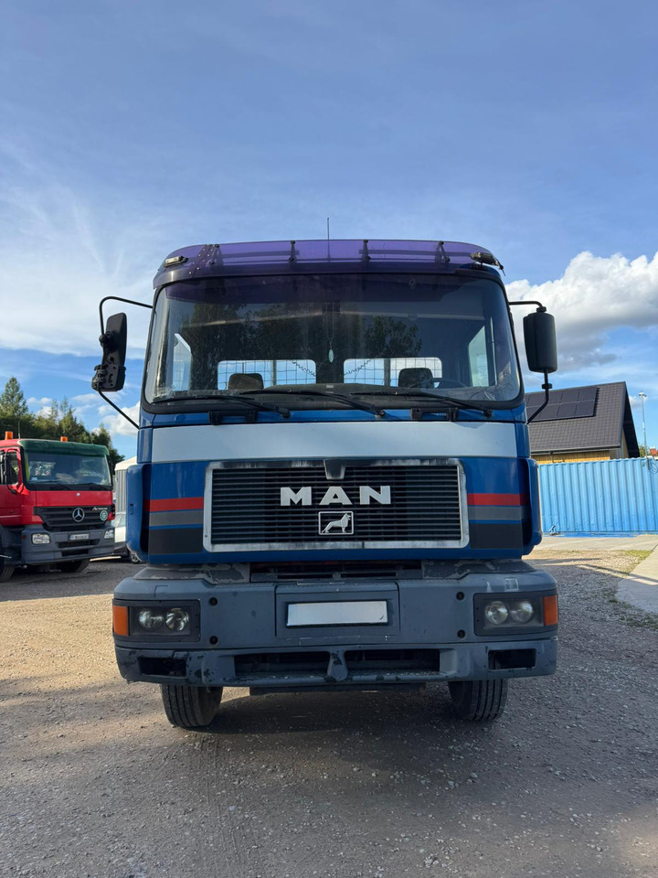 MAN 26.403 6x4 - Platforminis/ Bortinis sunkvežimis, Sunkvežimis su kranu: foto 2 MAN 26.403 6x4 - Platforminis/ Bortinis sunkvežimis, Sunkvežimis su kranu: foto 2