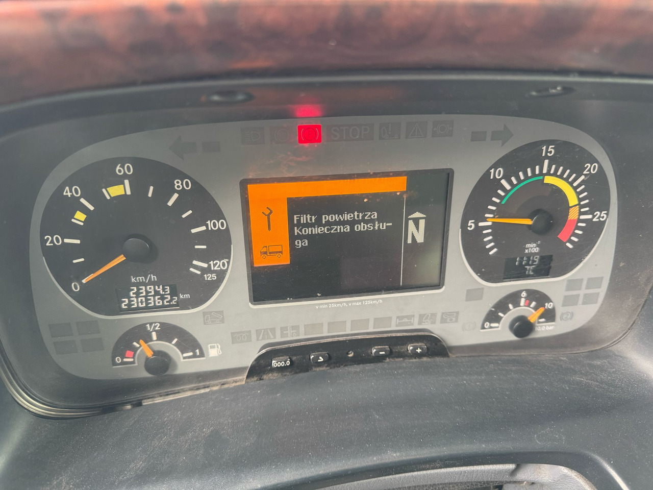 Autocisterna pervežimui kuro MERCEDES-BENZ Actros 1844: foto 23