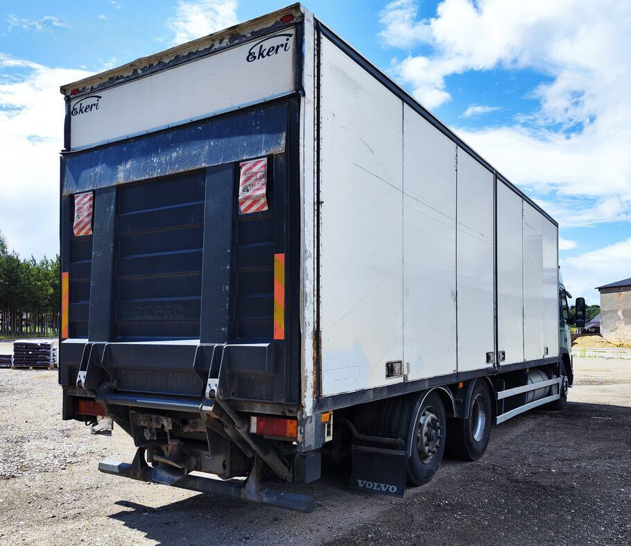 VOLVO FM12 - Furgonas sunkvežimis: foto 4 VOLVO FM12 - Furgonas sunkvežimis: foto 4