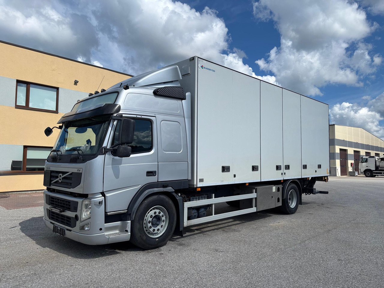VOLVO FM330 - Furgonas sunkvežimis: foto 3 VOLVO FM330 - Furgonas sunkvežimis: foto 3