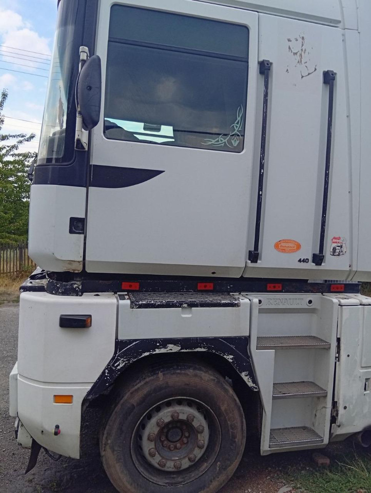 RENAULT Magnum 440 - Vilkikas: foto 4 RENAULT Magnum 440 - Vilkikas: foto 4