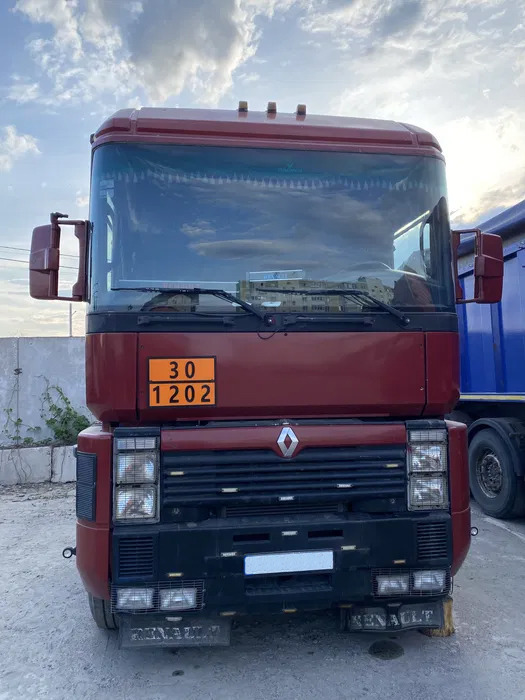 RENAULT Magnum 440 - Vilkikas: foto 2 RENAULT Magnum 440 - Vilkikas: foto 2