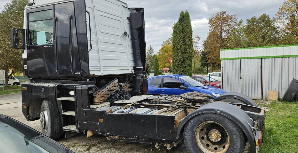 RENAULT Magnum 480 ID1672S - Vilkikas: foto 4 RENAULT Magnum 480 ID1672S - Vilkikas: foto 4