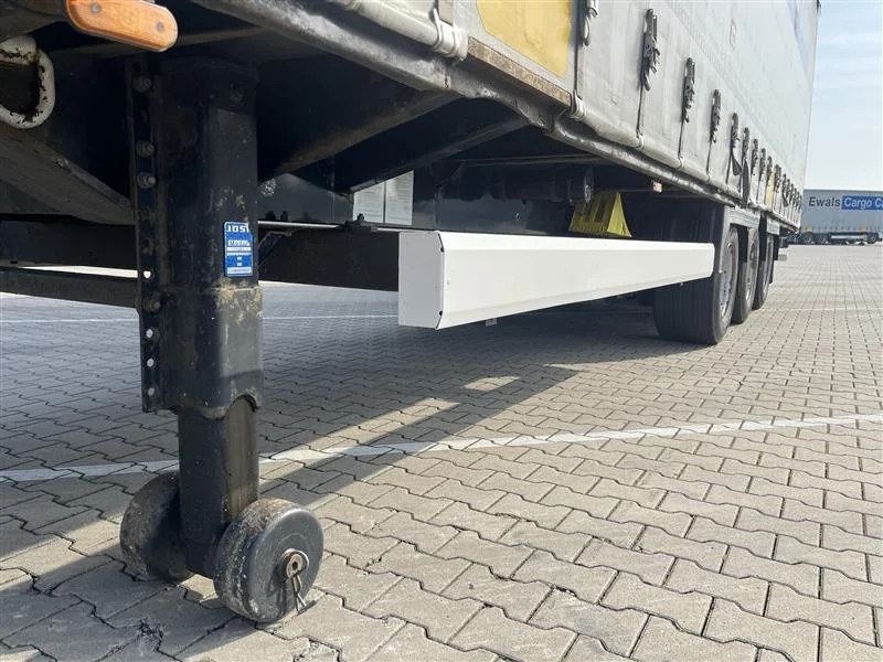 Krone 75x 2015 XL MEGA P400 HUCKEPACK - Furgonas puspriekabė: foto 5 Krone 75x 2015 XL MEGA P400 HUCKEPACK - Furgonas puspriekabė: foto 5