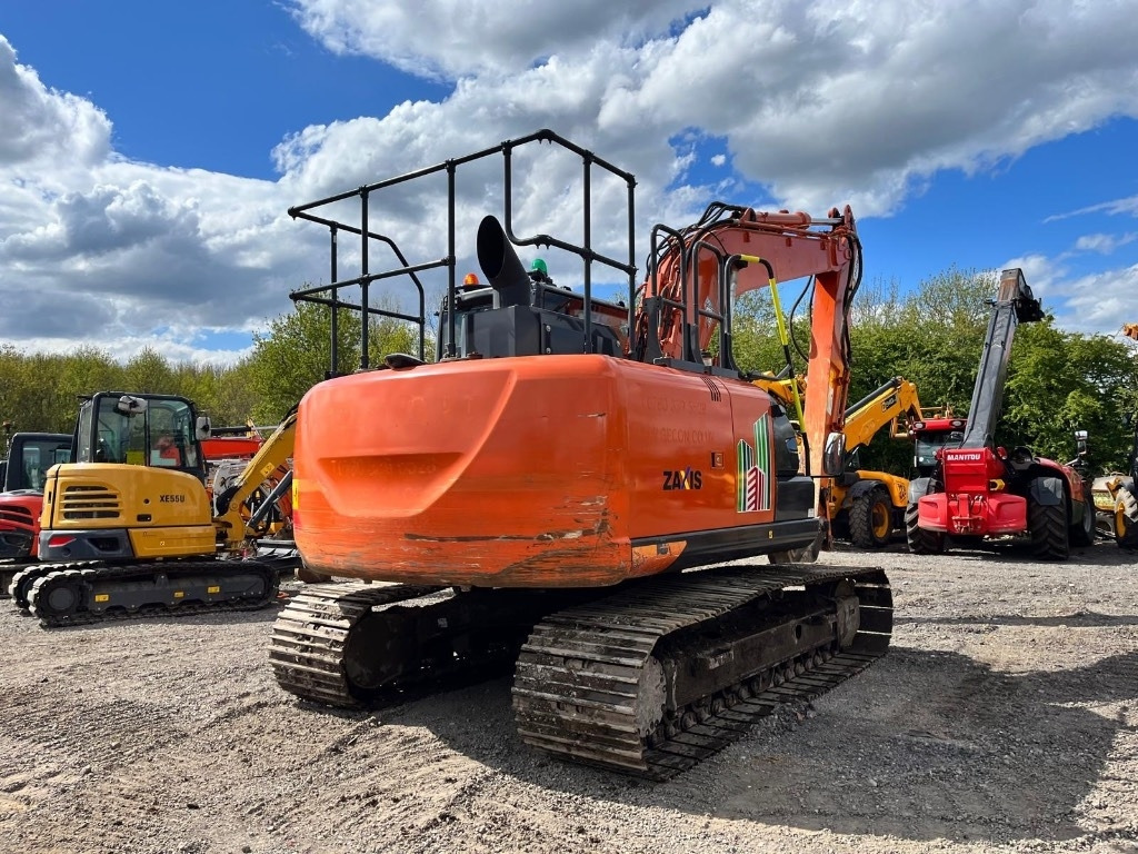 Hitachi ZX 130 LC N-6 - Vikšrinis ekskavatorius: foto 3 Hitachi ZX 130 LC N-6 - Vikšrinis ekskavatorius: foto 3