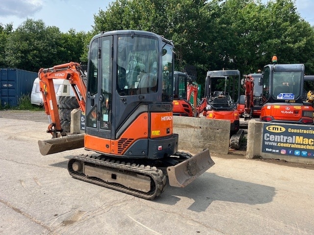 Hitachi ZX 22 U-2 CLR - Mini ekskavatorius: foto 4 Hitachi ZX 22 U-2 CLR - Mini ekskavatorius: foto 4