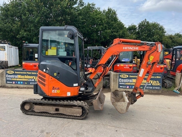 Hitachi ZX 22 U-2 CLR - Mini ekskavatorius: foto 1 Hitachi ZX 22 U-2 CLR - Mini ekskavatorius: foto 1