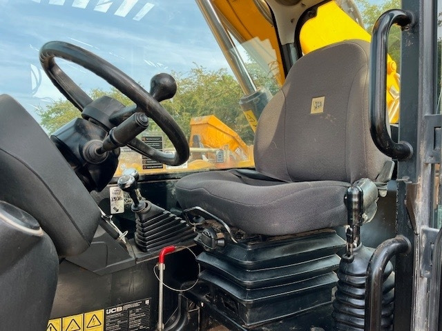 Teleskopinis krautuvas JCB 540-140: foto 9