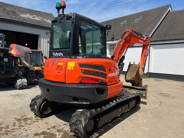 Kubota KX 057-4 - Mini ekskavatorius: foto 3 Kubota KX 057-4 - Mini ekskavatorius: foto 3