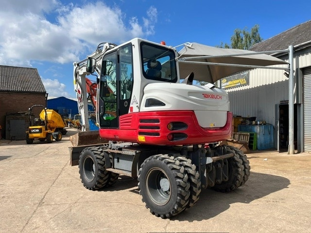 Takeuchi TB295W - Ratinis ekskavatorius: foto 4 Takeuchi TB295W - Ratinis ekskavatorius: foto 4