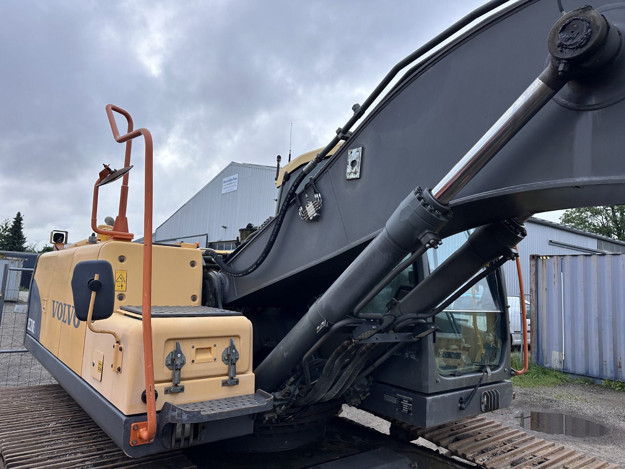 VOLVO EC 210 CL Deutsche Maschine! Top !!! - Vikšrinis ekskavatorius: foto 3 VOLVO EC 210 CL Deutsche Maschine! Top !!! - Vikšrinis ekskavatorius: foto 3