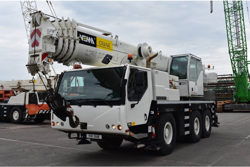 Liebherr LTM1055-3.2 - Visureigis kranas: foto 2 Liebherr LTM1055-3.2 - Visureigis kranas: foto 2