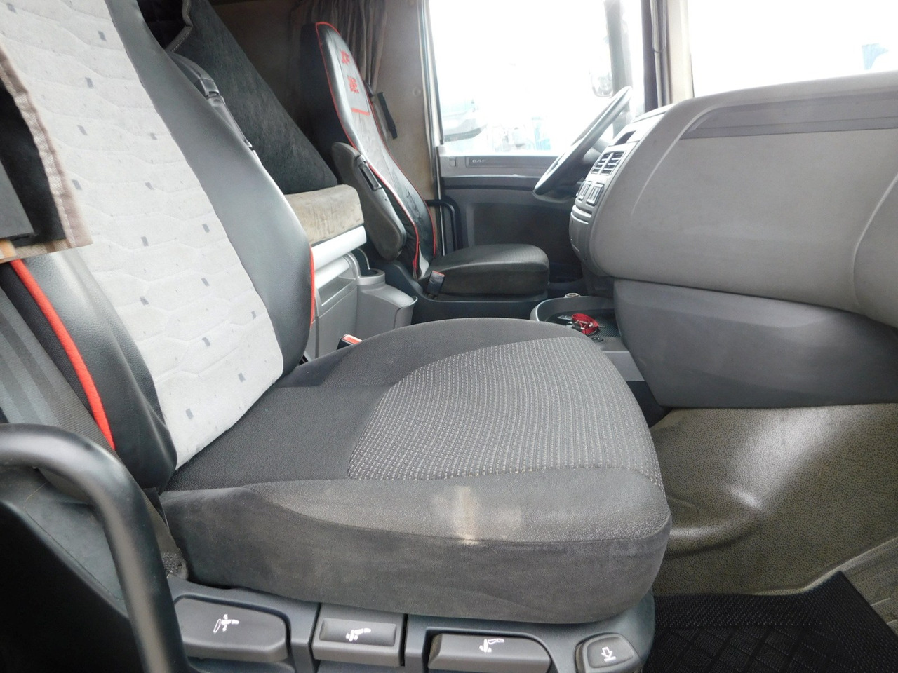 Daf Xf 460 ft - Vilkikas: foto 5 Daf Xf 460 ft - Vilkikas: foto 5