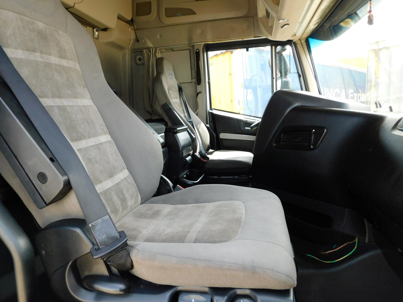 Iveco As440tp - Vilkikas: foto 5 Iveco As440tp - Vilkikas: foto 5