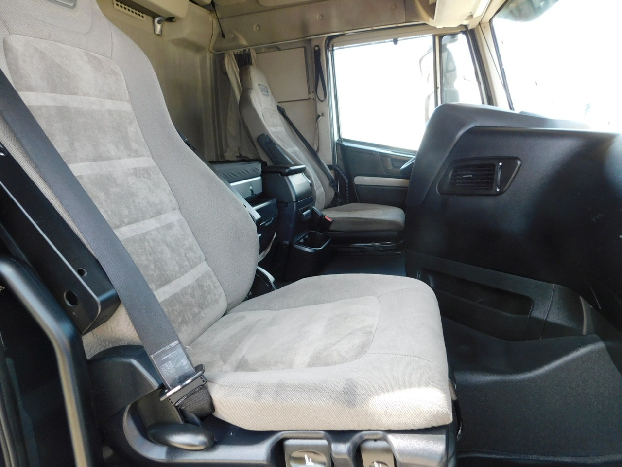 Iveco As440tp - Vilkikas: foto 5 Iveco As440tp - Vilkikas: foto 5