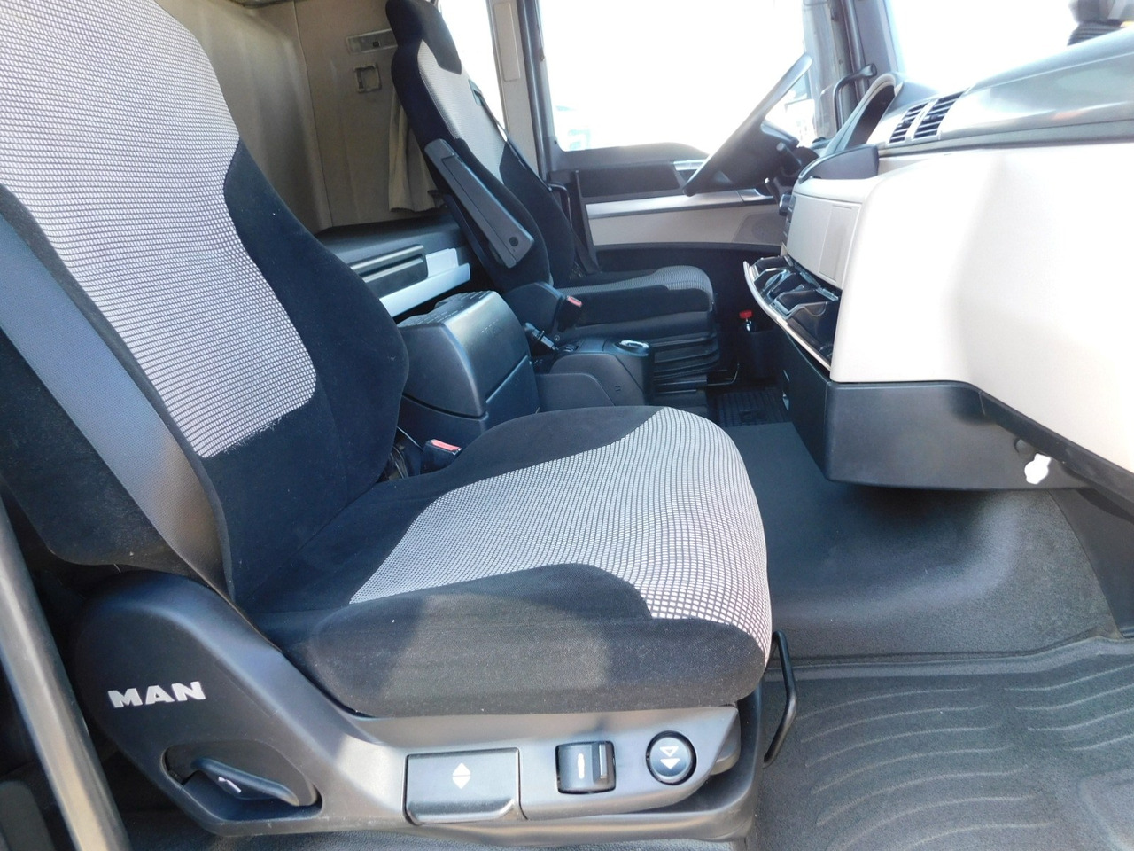 Man Tgx - Vilkikas: foto 5 Man Tgx - Vilkikas: foto 5