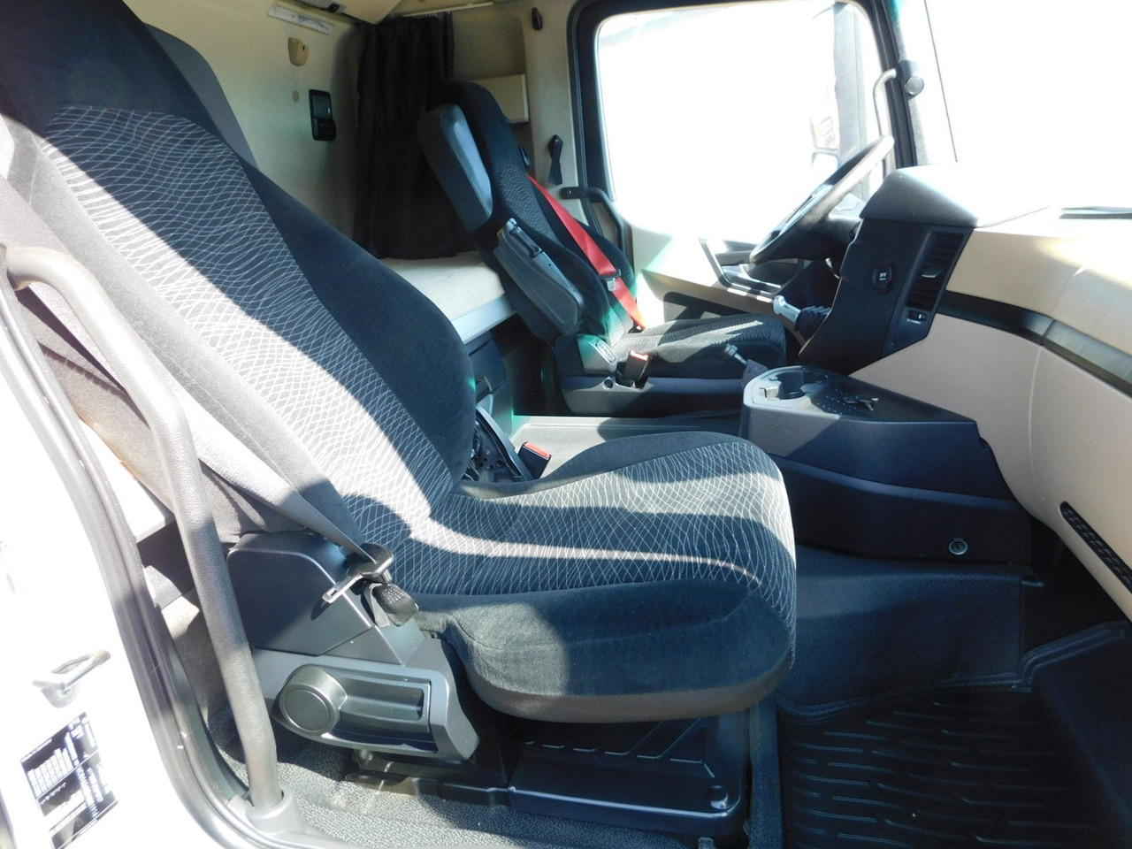 Mercedes Actros 1840 - Vilkikas: foto 5 Mercedes Actros 1840 - Vilkikas: foto 5