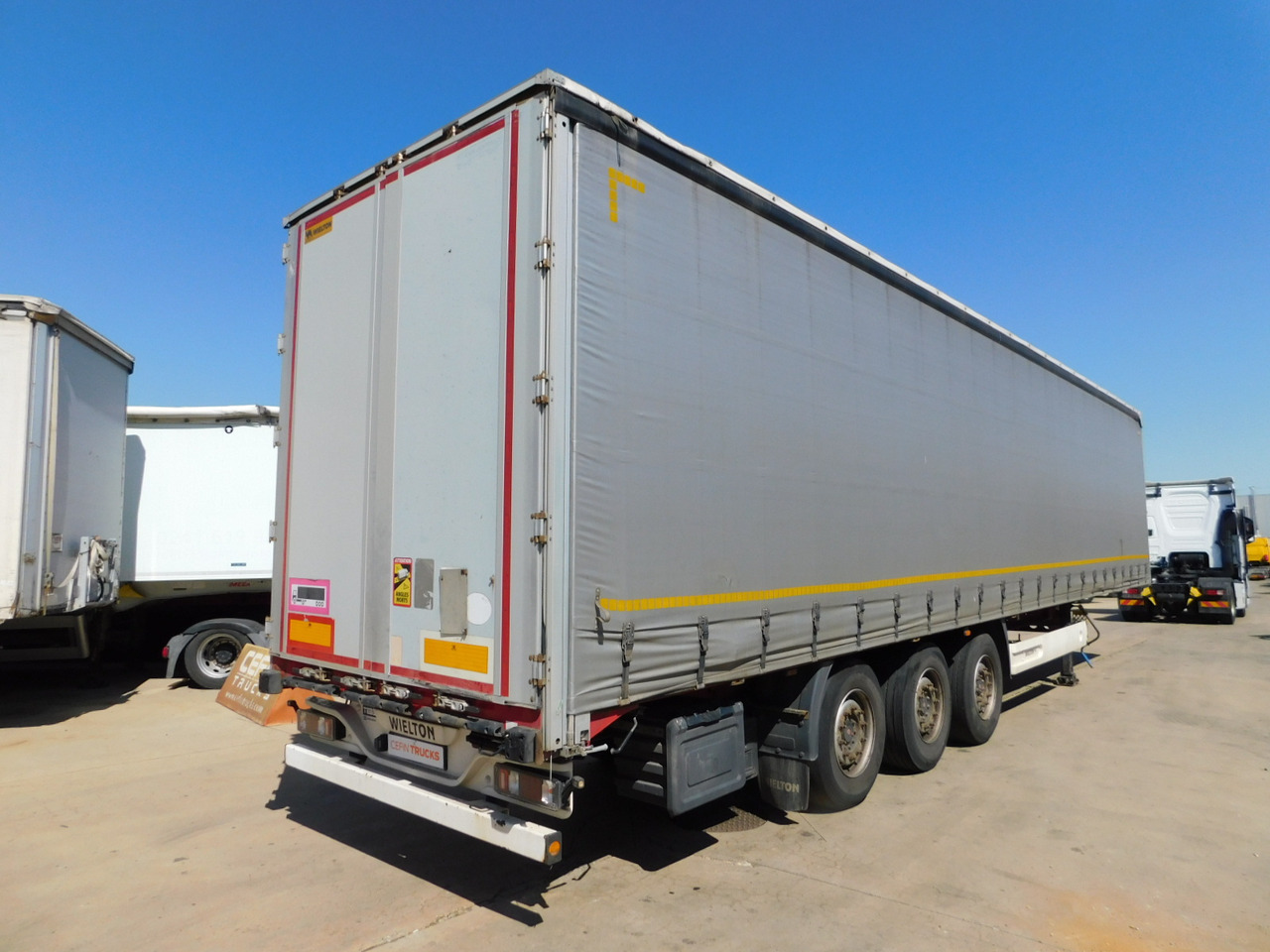 Wielton Ns3k - Tentinė puspriekabė: foto 3 Wielton Ns3k - Tentinė puspriekabė: foto 3