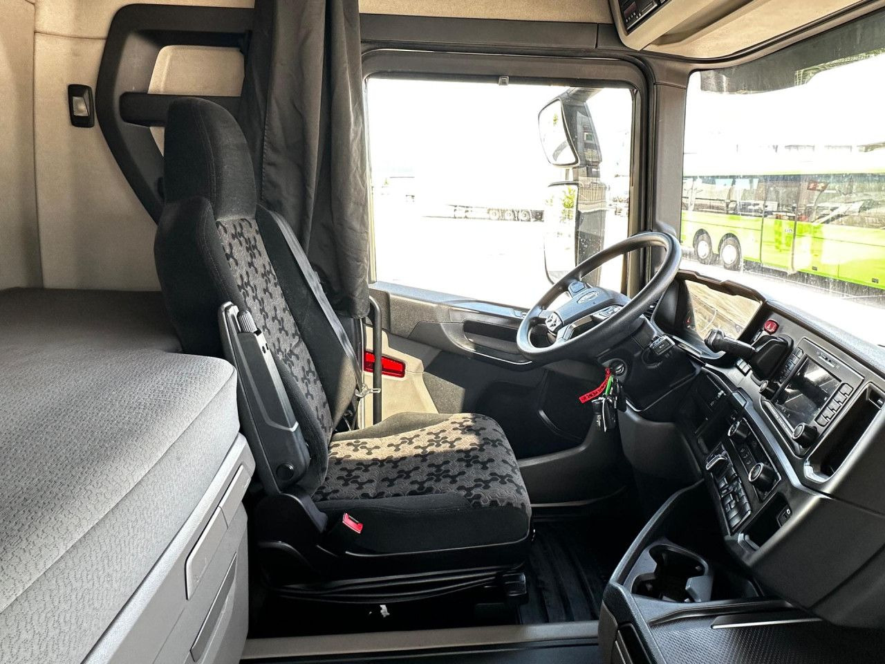 Scania R 450 - Vilkikas: foto 5 Scania R 450 - Vilkikas: foto 5