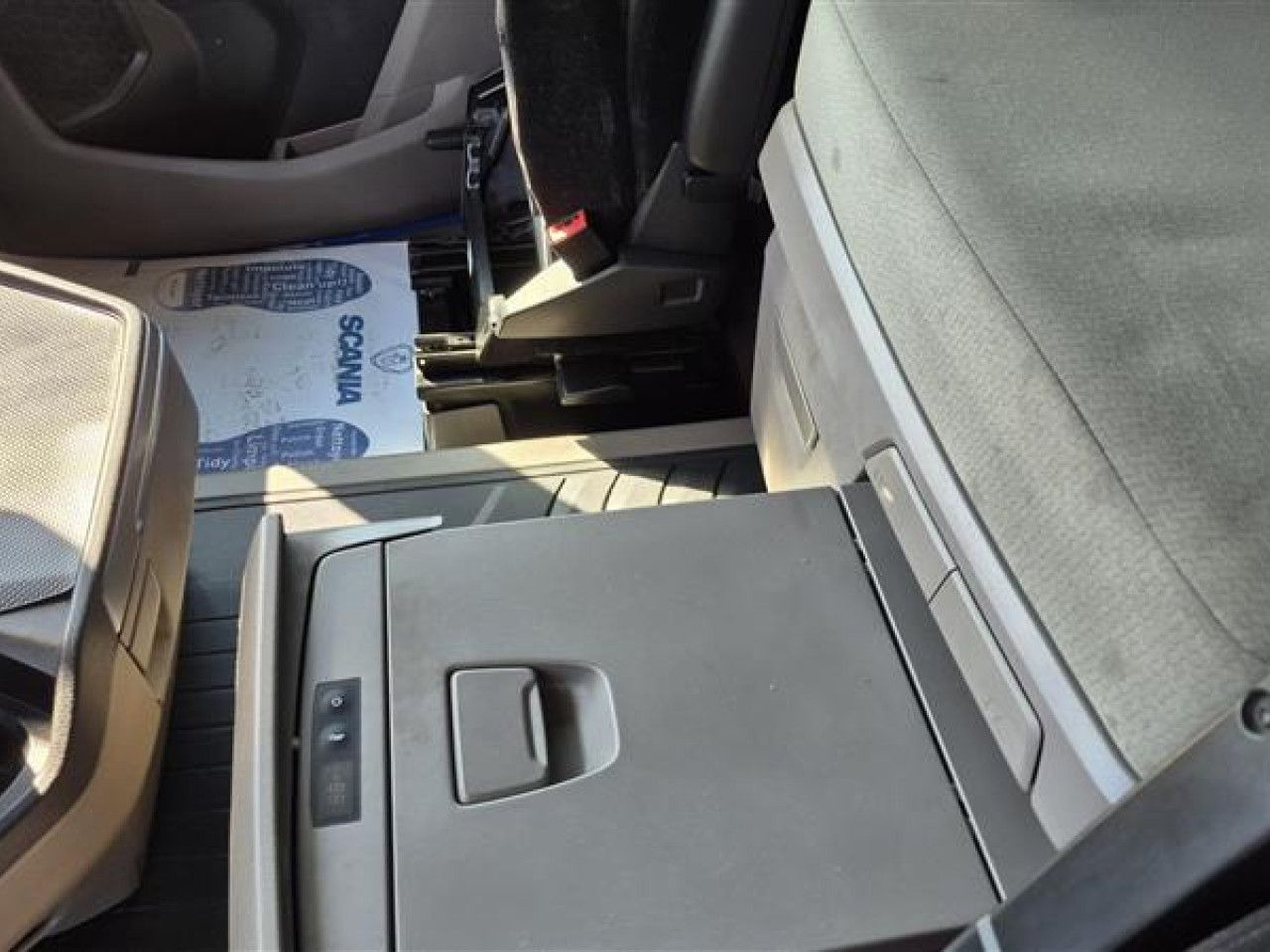 Vilkikas Scania R 450: foto 9