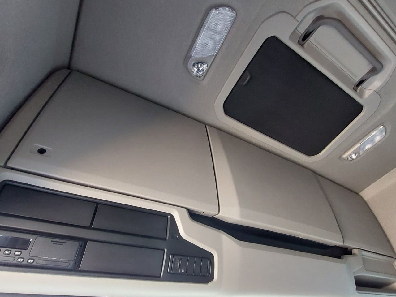 Scania R 460 - Vilkikas: foto 5 Scania R 460 - Vilkikas: foto 5