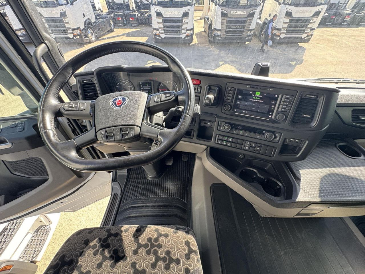 Vilkikas Scania R 460: foto 10