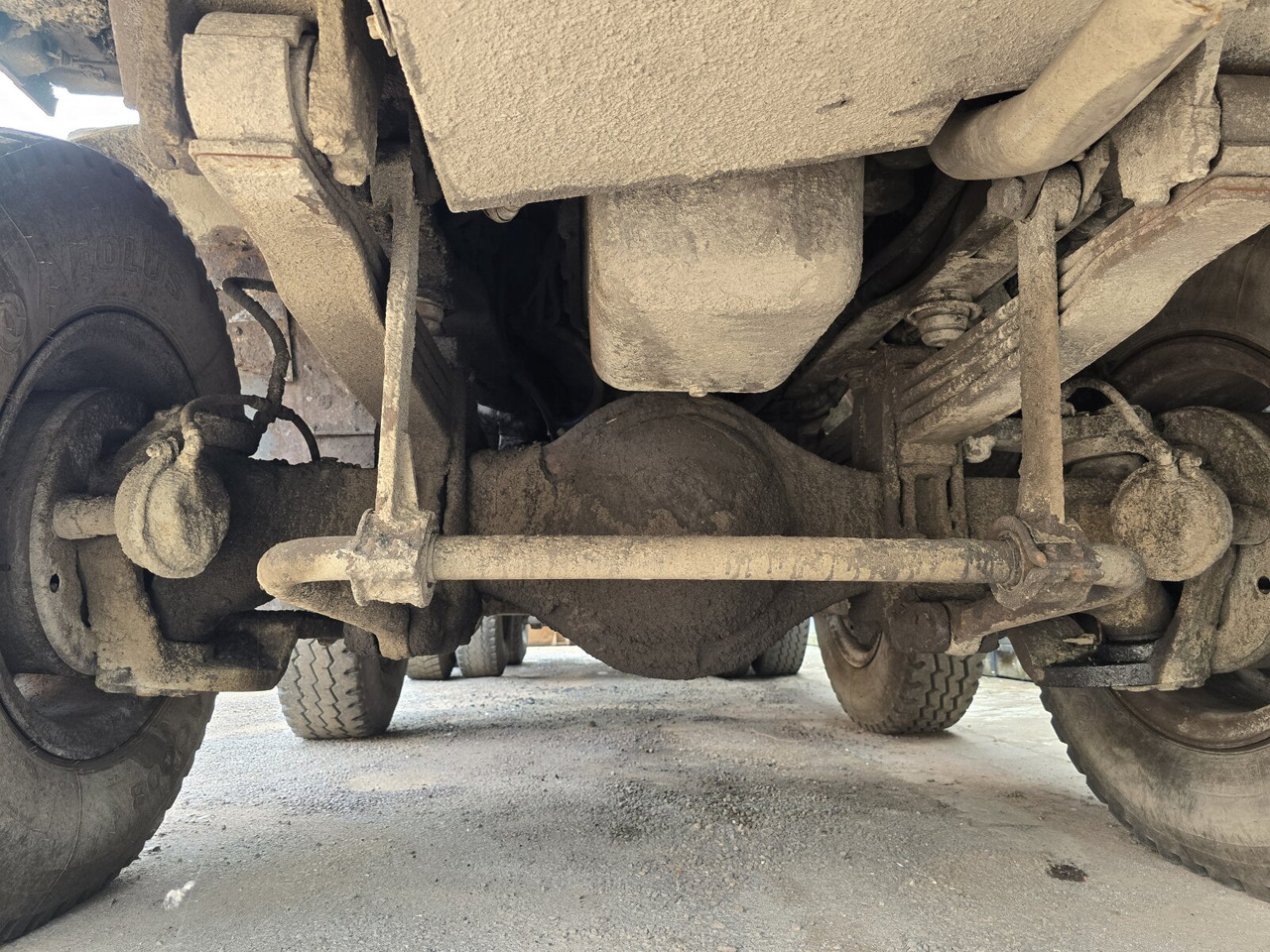 ASTRA HHD8 86.48-80 8x6 ASTRA HHD8 86.48-80 8x6 Mulde ca. 23m³ - Savivartis: foto 5 ASTRA HHD8 86.48-80 8x6 ASTRA HHD8 86.48-80 8x6 Mulde ca. 23m³ - Savivartis: foto 5