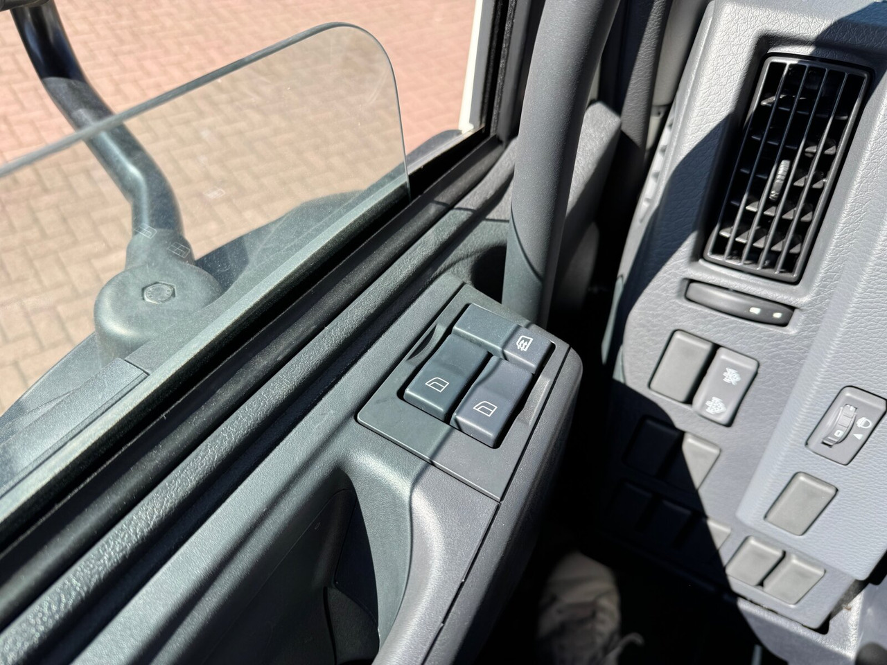 FL 280 4x4 FL 280 4x4, Nebenantrieb - Važiuoklės sunkvežimis: foto 5 FL 280 4x4 FL 280 4x4, Nebenantrieb - Važiuoklės sunkvežimis: foto 5