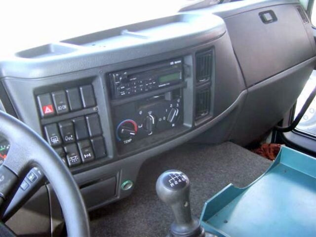 FL 6-12 4x2 FL 6-12 4x2, 4x vorhanden! - Furgonas sunkvežimis: foto 2 FL 6-12 4x2 FL 6-12 4x2, 4x vorhanden! - Furgonas sunkvežimis: foto 2