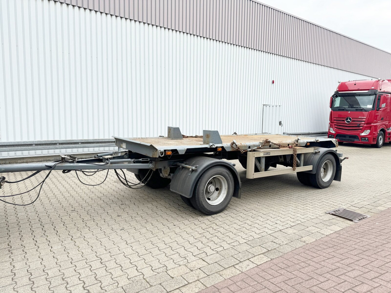 HKM A 18 ZB 3,4 A 18 ZB 3,4 Absetzanhänger - Konteineris-vežimus/ Sukeisti kūną priekaba: foto 1 HKM A 18 ZB 3,4 A 18 ZB 3,4 Absetzanhänger - Konteineris-vežimus/ Sukeisti kūną priekaba: foto 1