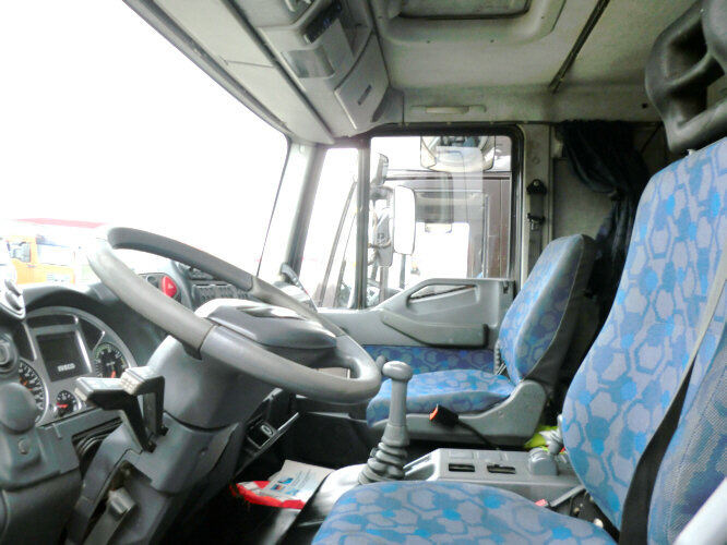 Iveco EuroCargo 75 E 17/4x2 EuroCargo 75 E 17/4x2, 6x VORHANDEN! - Furgonas sunkvežimis: foto 3 Iveco EuroCargo 75 E 17/4x2 EuroCargo 75 E 17/4x2, 6x VORHANDEN! - Furgonas sunkvežimis: foto 3