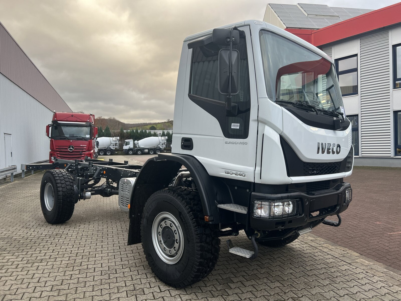 Nauja Važiuoklės sunkvežimis Iveco EuroCargo ML150E24 WS 4x4 EuroCargo ML150E24 WS 4x4, Euro3, mehrfach Vorhanden!: foto 9