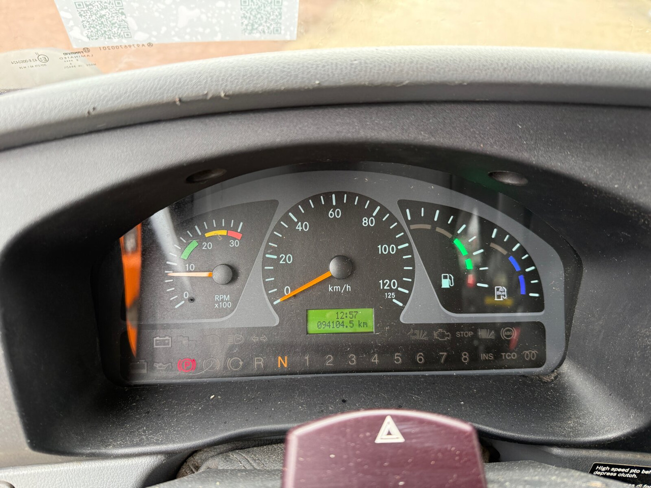 Unimog U 20 4x4 U 20 4x4, Kipper, Zapfwelle, Winterdienstausstattung, 2x AHK - Komercinis automobilis: foto 5 Unimog U 20 4x4 U 20 4x4, Kipper, Zapfwelle, Winterdienstausstattung, 2x AHK - Komercinis automobilis: foto 5